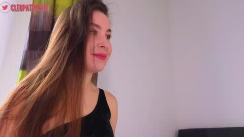 Cleopatra online show from October 22, 9:42 am