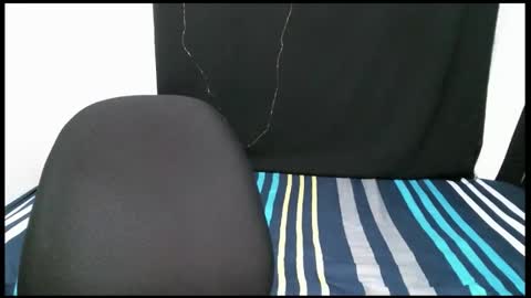 Snapshot of cleopatra_ll chatting on May 20, 12:06 am Zoe online show from May 20, 12:06 am