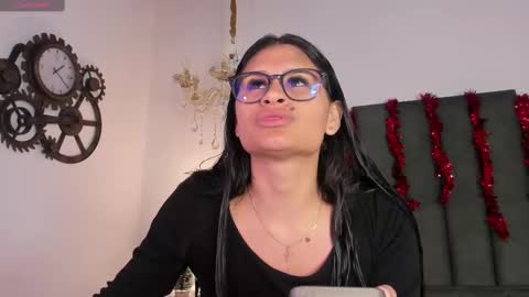 Snapshot of cleopatraa1 chatting on November 23, 6:19 pm Cleopatra online show from November 23, 6:19 pm