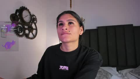 Cleopatra online show from April 1, 6:38 pm