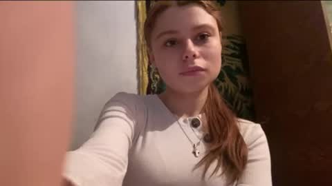 Snapshot of cleopatrakuckens chatting on February 20, 1:33 pm Mia online show from February 20, 1:33 pm