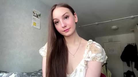 Snapshot of cleoradripps chatting on March 7, 9:06 am Chris online show from March 7, 9:06 am