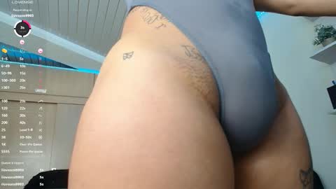 Snapshot of clermontt chatting on October 12, 11:42 am clermontt online show from October 12, 11:42 am