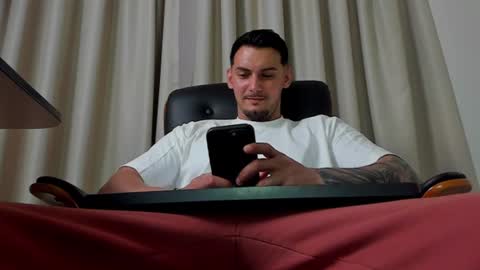 Snapshot of clintmasterss chatting on June 11, 9:29 am ClintMasterss online show from June 11, 9:29 am