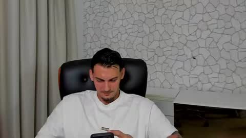 ClintMasterss online show from June 18, 9:14 am