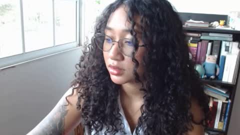 Snapshot of clitia_xx chatting on February 4, 9:09 pm Clitia online show from February 4, 9:09 pm