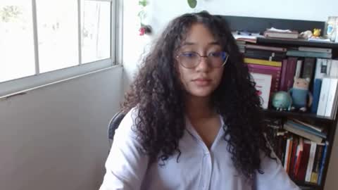 Snapshot of clitia_xx chatting on February 5, 8:02 pm Clitia online show from February 5, 8:02 pm