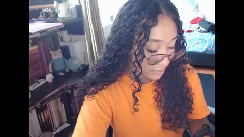 Snapshot of clitia_xx chatting on March 31, 9:59 pm Clitia online show from March 31, 9:59 pm