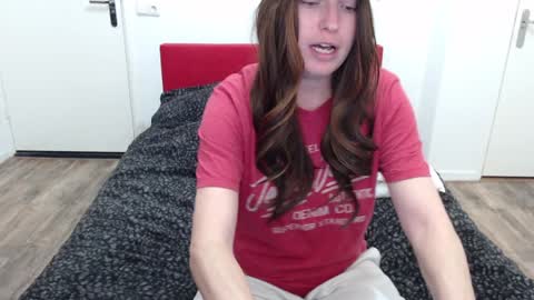 Syl  online show from January 20, 9:22 pm