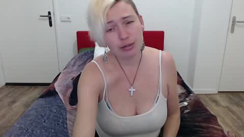 Syl  online show from January 27, 8:51 am