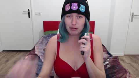 Syl  online show from January 28, 9:08 pm