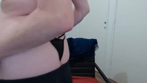 Snapshot of clittytastic chatting on March 8, 2:54 pm Syl online show from March 8, 2:54 pm