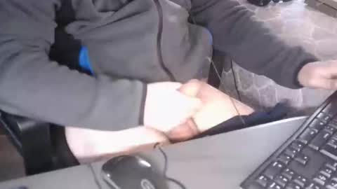 clluch95 online show from November 4, 3:00 pm