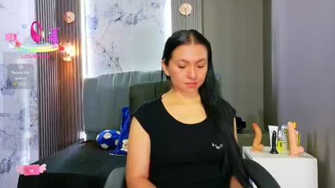 Cloe online show from June 9, 12:50 pm