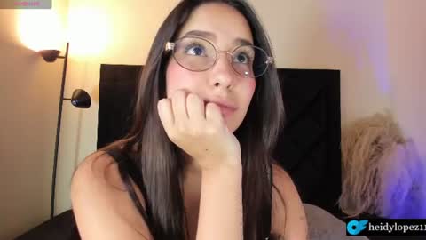 Heidy Lopez  online show from August 4, 8:55 pm