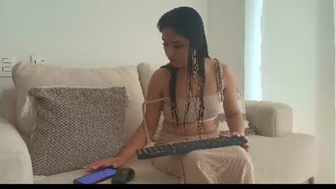 Snapshot of cloe_eevans chatting on July 23, 2:37 pm Cloe online show from July 23, 2:37 pm
