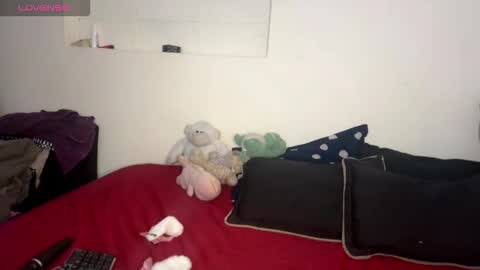  CLOE  online show from October 20, 9:26 pm