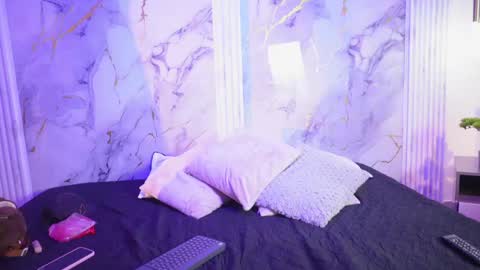 Snapshot of cloe_meliodas_couplex chatting on April 22, 1:34 pm cloe_meliodas_couplex online show from April 22, 1:34 pm