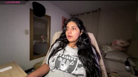 Snapshot of cloe_small08 chatting on October 17, 5:10 am cloe small online show from October 17, 5:10 am