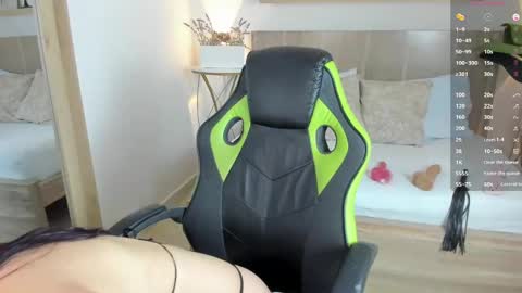 CHARLOTTE online show from December 14, 12:12 pm