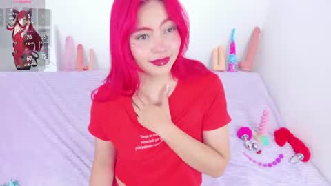 cloee lovee online show from July 22, 1:30 am