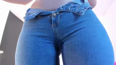 cloe online show from January 17, 2:18 am