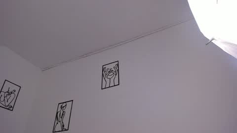 cloe online show from February 1, 2:02 pm