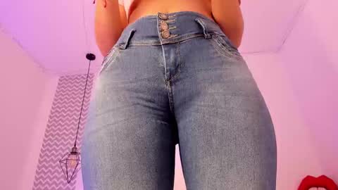 cloe online show from October 27, 8:46 pm