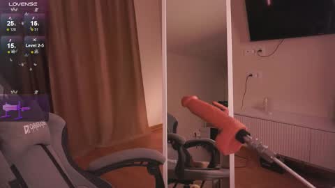 clooud_surfer online show from February 3, 4:10 pm