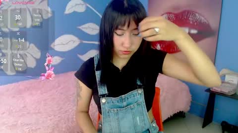 Snapshot of cloud_eli chatting on May 30, 11:18 am Elizabeth online show from May 30, 11:18 am