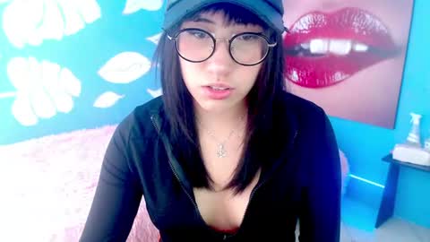 Snapshot of cloud_eli chatting on June 12, 6:51 pm Elizabeth online show from June 12, 6:51 pm