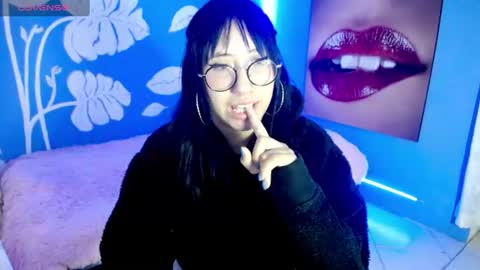 Elizabeth online show from July 25, 10:24 am