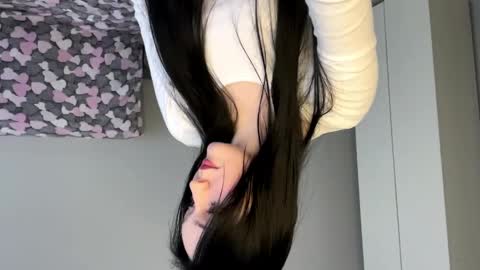 Snapshot of cloudemy chatting on March 21, 3:33 am Ellie online show from March 21, 3:33 am