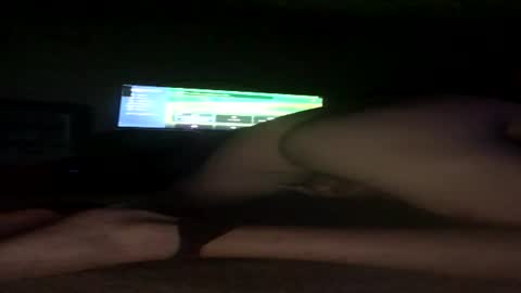 Snapshot of cloudofdust chatting on August 4, 6:27 am cloudofdust online show from August 4, 6:27 am