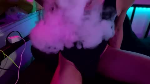 Snapshot of cloudsixtnine chatting on March 16, 11:03 am Drew online show from March 16, 11:03 am