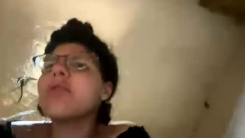 cloudybxtch69 online show from July 13, 9:01 am