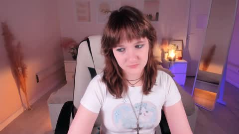 Snapshot of clover_red chatting on January 26, 6:38 am Clover follow me online show from January 26, 6:38 am