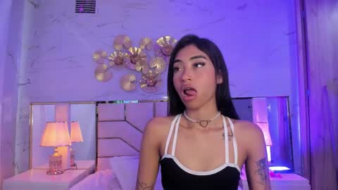 Snapshot of cloy_baby chatting on June 4, 3:40 pm Eilyn online show from June 4, 3:40 pm