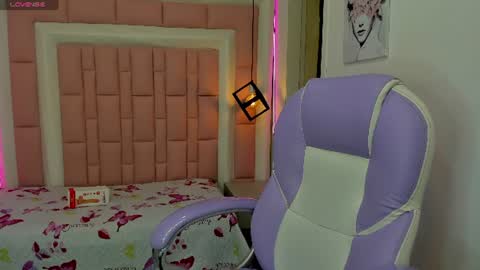 Snapshot of cloybabee chatting on June 14, 3:30 am CLOE online show from June 14, 3:30 am