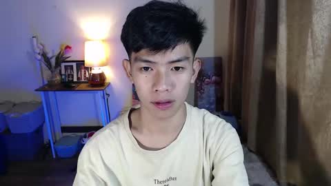 clyde_twinkx online show from February 8, 3:04 pm