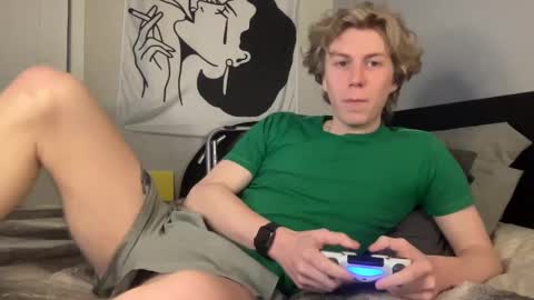 Clyde Austin online show from December 30, 3:36 am