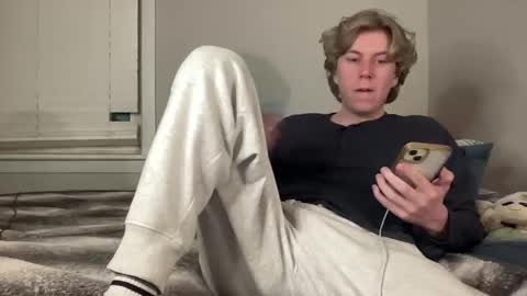 Clyde Austin online show from February 24, 2:31 am