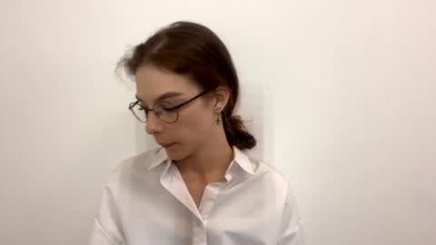 Snapshot of clyderolls chatting on June 7, 6:33 pm Anya online show from June 7, 6:33 pm