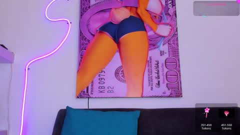 cmila0713 online show from February 24, 1:14 am