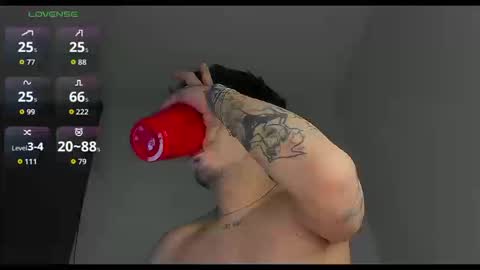 Snapshot of cmzo_ chatting on February 28, 4:13 am Johan online show from February 28, 4:13 am