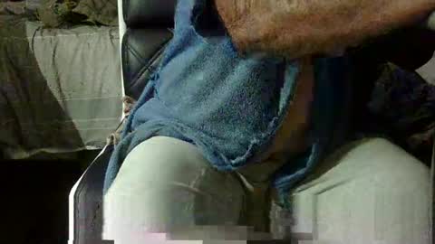 Snapshot of coaste1 chatting on February 15, 1:53 am Coaste online show from February 15, 1:53 am