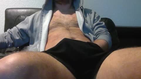 Snapshot of cocka_billy chatting on January 6, 11:40 pm cocka_billy online show from January 6, 11:40 pm