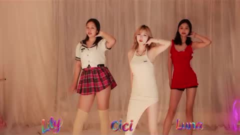 coco2002924 online show from December 15, 2:49 am