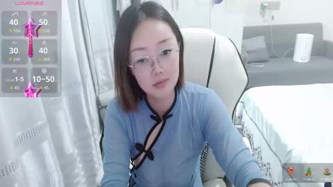 Snapshot of coco_coo chatting on September 24, 7:33 am coco online show from September 24, 7:33 am