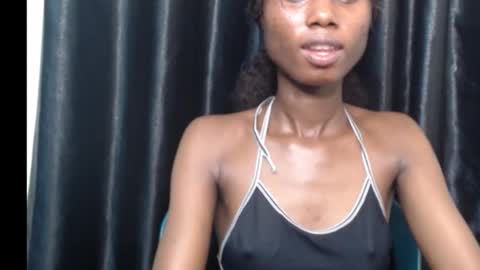 coco_petitqueen online show from October 3, 10:23 am
